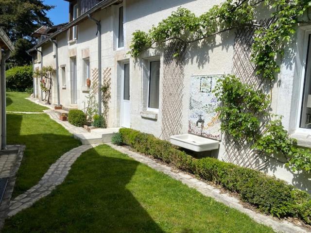 La Mauverniere, 2 Gites Independants, 1 Grande Piscine Exterieure, Jardin Arbore Descartes Rum bild