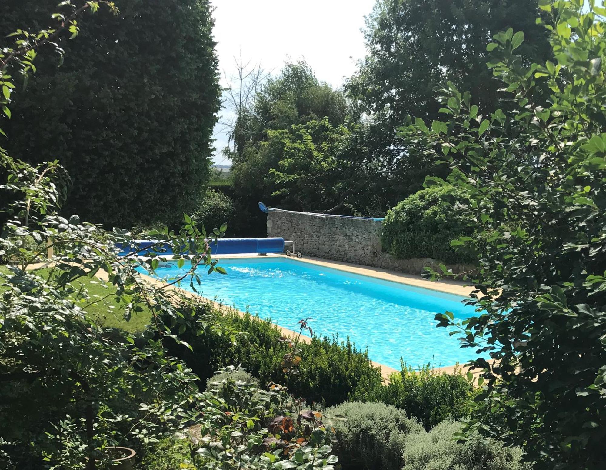 La Mauverniere, 2 Gites Independants, 1 Grande Piscine Exterieure, Jardin Arbore Descartes Exteriör bild