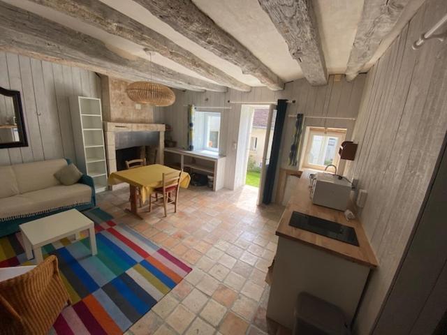 La Mauverniere, 2 Gites Independants, 1 Grande Piscine Exterieure, Jardin Arbore Descartes Rum bild